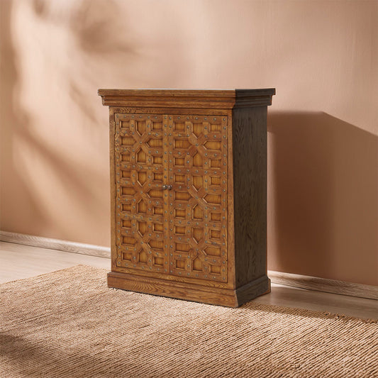 ARMOIRE